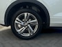 Volkswagen T-Roc 1.0 TSI R-Line IQ-light / Carplay / ACC / PDC / Stoelverwarming / Digitiale cockpit / Zwarte hemel / 4-Seiz. Band