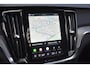 Volvo V60 T8 Plug-in hybrid AWD Plus Dark | Trekhaak | Stoel-/Stuurwiel verwarming | 360 graden camera | Harman Kardon Premium audio | All Season banden | Elektrisch verstelbare Voorstoelen | BLIS | Adaptieve Cruise Control | Google | Apple Carplay |