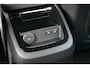 Volvo V60 T8 Plug-in hybrid AWD Plus Dark | Trekhaak | Stoel-/Stuurwiel verwarming | 360 graden camera | Harman Kardon Premium audio | All Season banden | Elektrisch verstelbare Voorstoelen | BLIS | Adaptieve Cruise Control | Google | Apple Carplay |