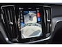 Volvo V60 T8 Plug-in hybrid AWD Plus Dark | Trekhaak | Stoel-/Stuurwiel verwarming | 360 graden camera | Harman Kardon Premium audio | All Season banden | Elektrisch verstelbare Voorstoelen | BLIS | Adaptieve Cruise Control | Google | Apple Carplay |
