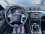 Ford S-Max 1.6 EcoBoost 160pk Titanium | Navi | Trekhaak | 18 inch | Bluetooth | PDC | Cruise | Clima | Winterpack | 3x Isofix