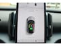 Volvo EX30 P5 Long Range Plus Europa 69 kWh | Apple carplay / Android auto | Electronic climate control | 19" lichtmetalen velgen | Verwarmde voorstoelen |