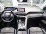Peugeot 3008 SUV Allure PureTech 130pk S&S EAT6, Rijklaarprijs, Navigatie Panoramisch schuifdak LED verlichting Camera