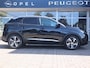 Peugeot 3008 SUV Allure PureTech 130pk S&S EAT6, Rijklaarprijs, Navigatie Panoramisch schuifdak LED verlichting Camera