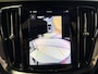 Volvo V60 2.0 T6 Plug-in hybrid AWD Ultra Dark, Pano, HUD, Leer, Elektrische stoelen, stoel/Stuurverwarming, Harman kardon,