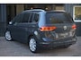 Volkswagen Touran 1.4 TSI Highline 7p LED|CarPlay|Pano|Urano Grey