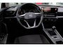 SEAT Leon 1.0 TSI Reference 90PK / 66kW, NL auto, multifunctioneel lederen stuurwiel, 16" 'Urban' LMV, regensensor, Apple Carplay & Android Auto, DAB+, elektrisch verstelbare buitenspiegels, airco, keyless start, cruise control, LED verlichting etc.