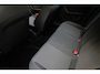 SEAT Leon 1.0 TSI Reference 90PK / 66kW, NL auto, multifunctioneel lederen stuurwiel, 16" 'Urban' LMV, regensensor, Apple Carplay & Android Auto, DAB+, elektrisch verstelbare buitenspiegels, airco, keyless start, cruise control, LED verlichting etc.