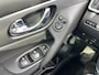 Nissan Qashqai 1.2 N-Connecta Automaat, Clima, cruise, pdc, 360, pano, keyless, trekhaak