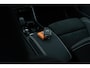 Volvo XC40 2.0 B4 Plus Black Edition | Trekhaak | 360° Camera | Panoramadak | Harman/Kardon Audio | Keyless Entry | Elektrische Achterklep | Elektrisch Verstelbare Voorstoelen | Adaptive Cruise | BLIS | Google Navigatie | Apple Carplay | Android Auto | 20" Velgen |