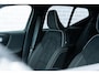 Volvo XC40 2.0 B4 Plus Black Edition | Trekhaak | 360° Camera | Panoramadak | Harman/Kardon Audio | Keyless Entry | Elektrische Achterklep | Elektrisch Verstelbare Voorstoelen | Adaptive Cruise | BLIS | Google Navigatie | Apple Carplay | Android Auto | 20" Velgen |