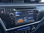 Toyota Auris 1.8 Hybrid Lease Dealer Onderhouden Trekhaak Parkeersensoren Clima Cruise Camera