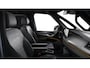 Volkswagen Multivan 1.5 eHybrid L2 Bulli Edition 4Motion | IQ Light | Panoramadak | Area View | 12,9 inch Discover Pro | Wegklapbare trekhaak | Zitopstelling 2-2-3 met vis-a-vis | Privacy glass|