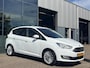 Ford C-Max 1.0 Titanium 125PK NIEUWE DISTRIBUTIERIEM!! Cruise Navi Parkeersensoren Carplay Stoel en Voorruitverwarming Climate Keyless Privacy Glass *Dealer Onderhouden*