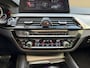 BMW 5-Serie Touring M550d xDrive Pano Hud H&K Massage Leder Carplay 360 Memory Softclosed dodehoek