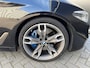 BMW 5-Serie Touring M550d xDrive Pano Hud H&K Massage Leder Carplay 360 Memory Softclosed dodehoek