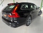 Volvo V90 2.0 T8 AWD PLUG-IN HYBRIDE / MOMENTUM / Panoramadak / Lederen bekleding / AppleCarplay / Boekjes aanwezig.
