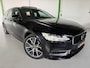 Volvo V90 2.0 T8 AWD PLUG-IN HYBRIDE / MOMENTUM / Panoramadak / Lederen bekleding / AppleCarplay / Boekjes aanwezig.