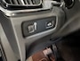 Volvo V60 2.0 B3 HYBRIDE / Apple carplay / Adaptieve Cruise controle / NAP / Historie aanwezig.