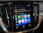Volvo V60 2.0 B3 HYBRIDE / Apple carplay / Adaptieve Cruise controle / NAP / Historie aanwezig.