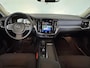 Volvo V60 2.0 B3 HYBRIDE / Apple carplay / Adaptieve Cruise controle / NAP / Historie aanwezig.