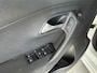 Volkswagen Polo 1.4-16V COMFORTLINE / Distributie vervangen 2024 / Bluetooth / Airco / LM velgen / All-season banden.