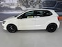 Volkswagen Polo 1.4-16V COMFORTLINE / Distributie vervangen 2024 / Bluetooth / Airco / LM velgen / All-season banden.