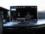 Volkswagen Golf 1.5 eHybrid Life Edition 204pk DSG | Navigatie | Trekhaak | LED | Stoel- & Stuurverwarming | Camera | Dodehoek Detectie | Lichtmetalen velgen |