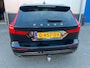 Volvo V60 2.0 T4 190pk Momentum Pro Automaat / Wegklapbare haak ( max. 1.800kg ) / Leer/stof / 18" LM / Navi / Camera / Orig. NL