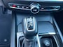 Volvo V60 2.0 T4 190pk Momentum Pro Automaat / Wegklapbare haak ( max. 1.800kg ) / Leer/stof / 18" LM / Navi / Camera / Orig. NL