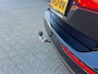 Volvo V60 2.0 T4 190pk Momentum Pro Automaat / Wegklapbare haak ( max. 1.800kg ) / Leer/stof / 18" LM / Navi / Camera / Orig. NL