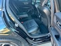 Volvo V60 2.0 T4 190pk Momentum Pro Automaat / Wegklapbare haak ( max. 1.800kg ) / Leer/stof / 18" LM / Navi / Camera / Orig. NL