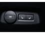 Volvo EX40 Single Motor Extended Range Ultra Europa 82 kWh Panorama/schuifdak - IntelliSafe Assist & Surround - 360º Camera - Harman/Kardon audio - Verwarmde voorstoelen, stuur & achterbank - Parkeersensoren voor & achter - Elektr. bedienb. voorstoelen met geheugen links - Draadloze tel. lader - Warmtepomp - 20' LMV