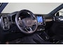 Volvo EX40 Single Motor Extended Range Ultra Europa 82 kWh Panorama/schuifdak - IntelliSafe Assist & Surround - 360º Camera - Harman/Kardon audio - Verwarmde voorstoelen, stuur & achterbank - Parkeersensoren voor & achter - Elektr. bedienb. voorstoelen met geheugen links - Draadloze tel. lader - Warmtepomp - 20' LMV