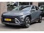 Hyundai Kona 1.6 GDI HEV Premium MEMORY BOSE-AUDIO 4XSTOEL/STUURVERW. STOELVENTILATIE LEER 360-CAMERA ACC CARPLAY DAB 1e-EIGENAAR ELEC-KLEP 2XPDC 18''LMV NAP