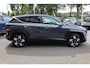 Hyundai Kona 1.6 GDI HEV Premium MEMORY BOSE-AUDIO 4XSTOEL/STUURVERW. STOELVENTILATIE LEER 360-CAMERA ACC CARPLAY DAB 1e-EIGENAAR ELEC-KLEP 2XPDC 18''LMV NAP