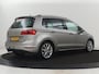 Volkswagen Golf Sportsvan 1.2 TSI Highline | Cruise control | Camera | Park assist | Bluetooth | Navigatie | Climate control | Trekhaak | NAP 115.604km.