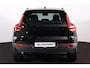 Volvo EX40 Single Motor Ext. Range Plus Bl. Ed. Europa 82 kWh IntelliSafe Assist/Surround - Parkeercamera achter - Harman/Kardon audio - Verwarmde voorstoelen, stuur & achterbank - Parkeersensoren voor & achter - Draadloze tel. lader - Warmtepomp - 20' LMV