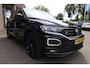 Volkswagen T-Roc 1.5 TSI Sport Business R PANO BEATS-AUDIO CAMERA DIGITAL-DASH CARPLAY STOELVERW. ACC ELEC-KLEP IQDRIVE NAVI 2XPDC 19''LMV
