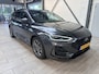 Ford Focus Wagon EcoBoost Hybrid 155 pk ST Line X | Winter Pack | Matrix LED | Adapt. Cruise | AGR Stoel | Elektrische Achterklep | Winterpack | SYNC 4 |