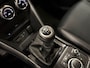 Mazda CX-3 2.0 SkyActiv-G 120 SkyLease * Dealer onderhouden / Navigatie / Camera / Stoelverwarming *