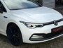 Volkswagen Golf 8 1.5 eTSI|Navi|Camera|Sfeer|ACC|DSG|Memory|
