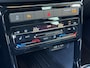 Volkswagen T-Cross 1.5 TSI 150pk DSG R-Line | Camera | Trekhaak | Navi | IQ light | Rijklaar incl. garantie