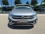 Volkswagen T-Roc 1.5 TSI 150pk DSG R-Line | Black Style | Camera | Keyless | Elek. Achterklep | Dode hoek | Rijklaar incl. 1 jaar Bovag garantie
