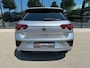 Volkswagen T-Roc 1.5 TSI 150pk DSG R-Line | Black Style | Camera | Keyless | Elek. Achterklep | Dode hoek | Rijklaar incl. 1 jaar Bovag garantie