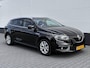 Renault Megane Estate 1.3 116pk TCe Limited | Airco | Carplay | Privacy glass | Trekhaak