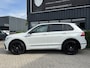Volkswagen Tiguan 2.0 TSI 190pk 4Motion DSG / Aut. 3x R-Line Facelift IQ Light Panoramdak Trekhaak 20" 99dkm!!