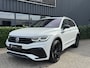 Volkswagen Tiguan 2.0 TSI 190pk 4Motion DSG / Aut. 3x R-Line Facelift IQ Light Panoramdak Trekhaak 20" 99dkm!!