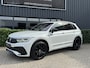 Volkswagen Tiguan 2.0 TSI 190pk 4Motion DSG / Aut. 3x R-Line Facelift IQ Light Panoramdak Trekhaak 20" 99dkm!!