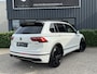 Volkswagen Tiguan 2.0 TSI 190pk 4Motion DSG / Aut. 3x R-Line Facelift IQ Light Panoramdak Trekhaak 20" 99dkm!!